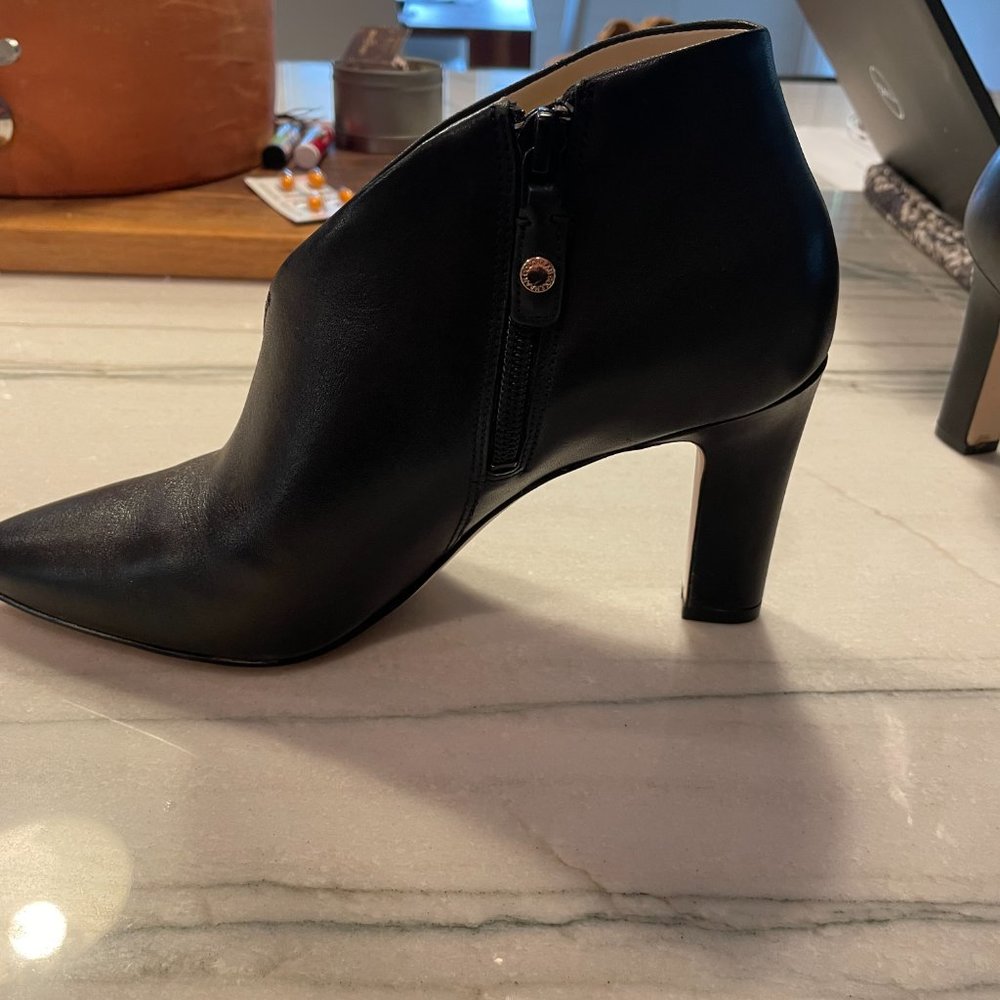 Cole Haan Viana Pointed toe bootie - Size 7 - Picture 3 of 6